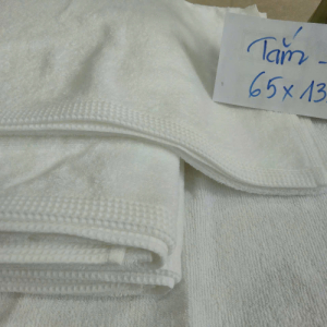 Khăn tắm khách sạn 320gr